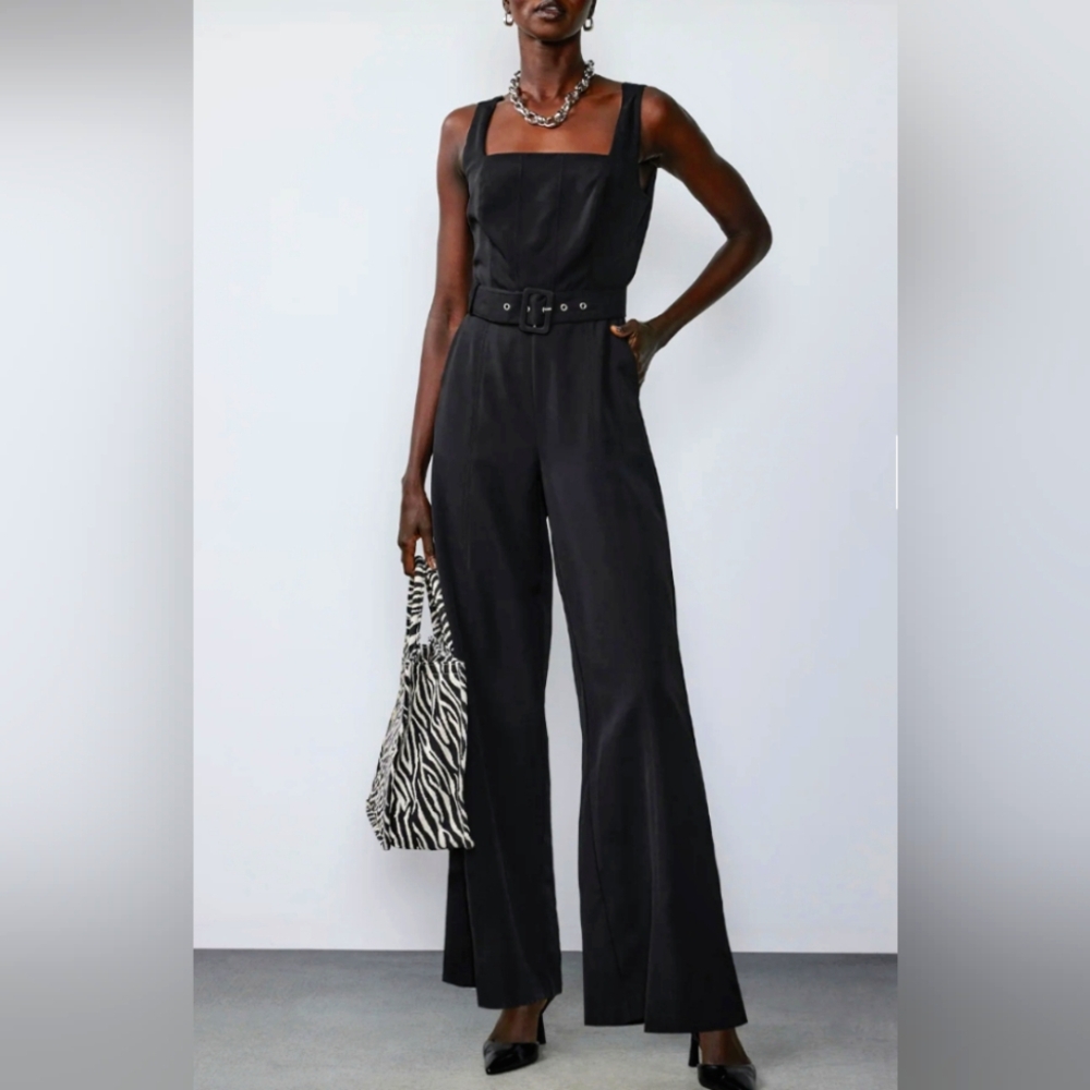 NEW YORK & COMPANY BELTED SLEEVELESS JUMPSUIT